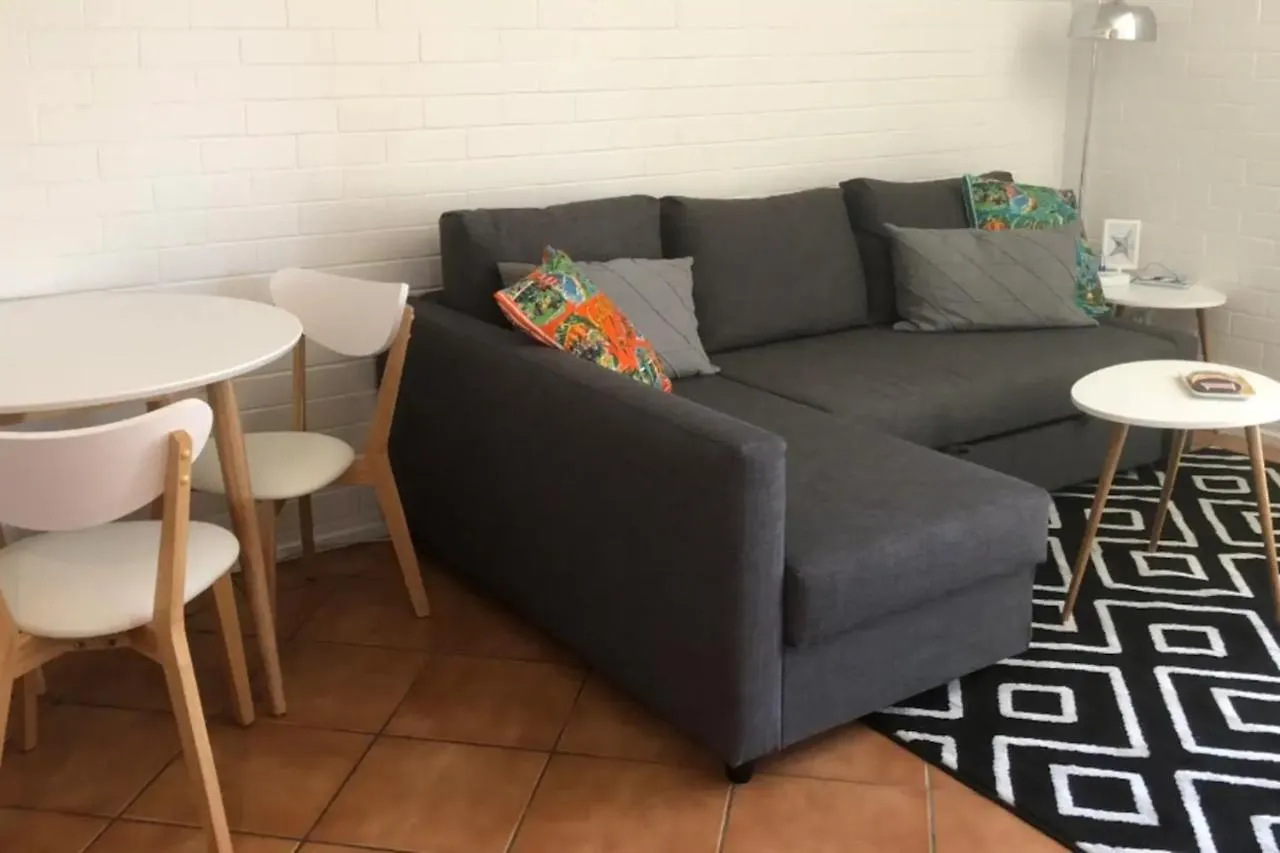 Lovely 1 Bedroom Steps To The * Χρυσή Ακτή