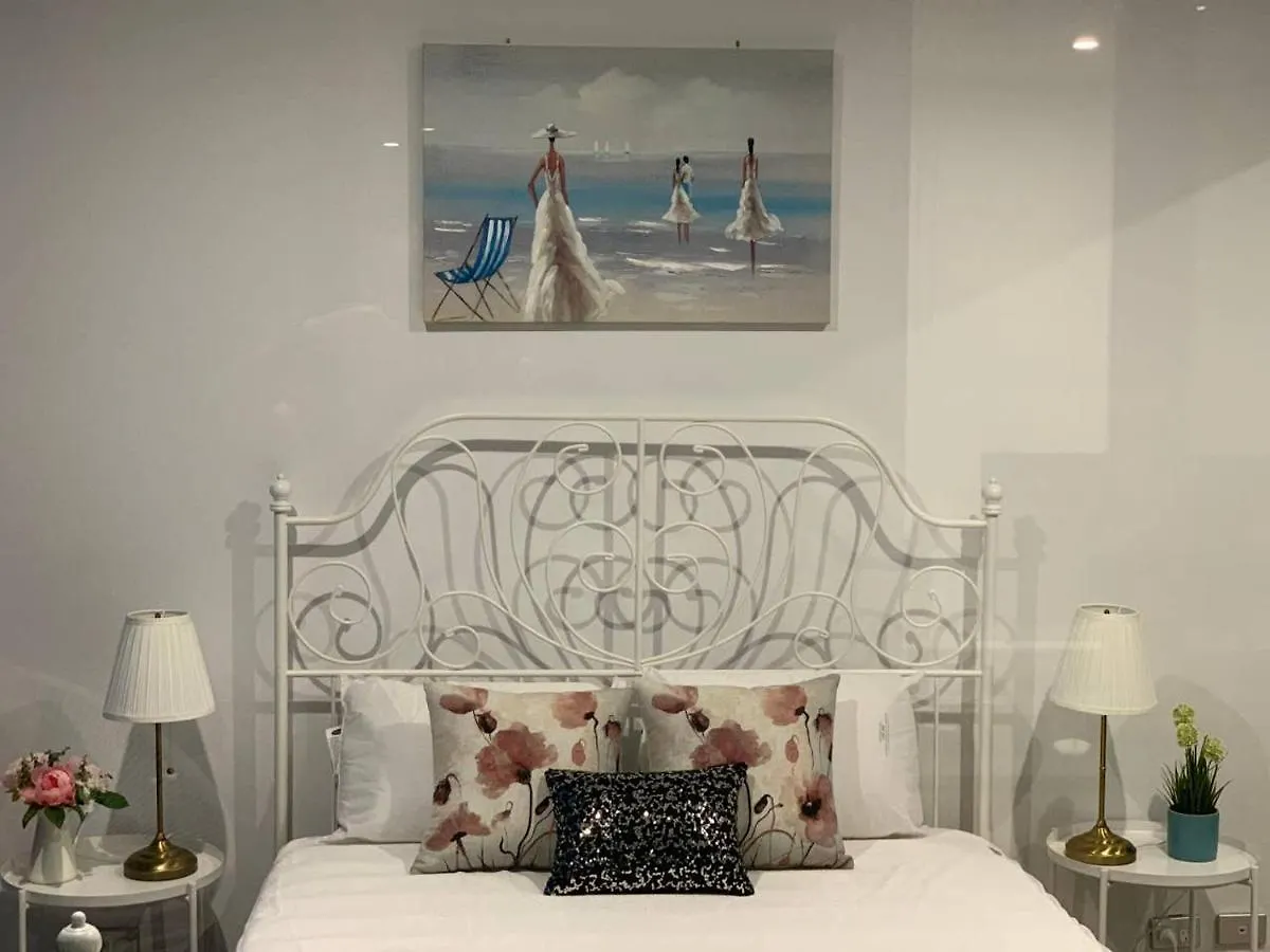 Apartment Ocean View Southport