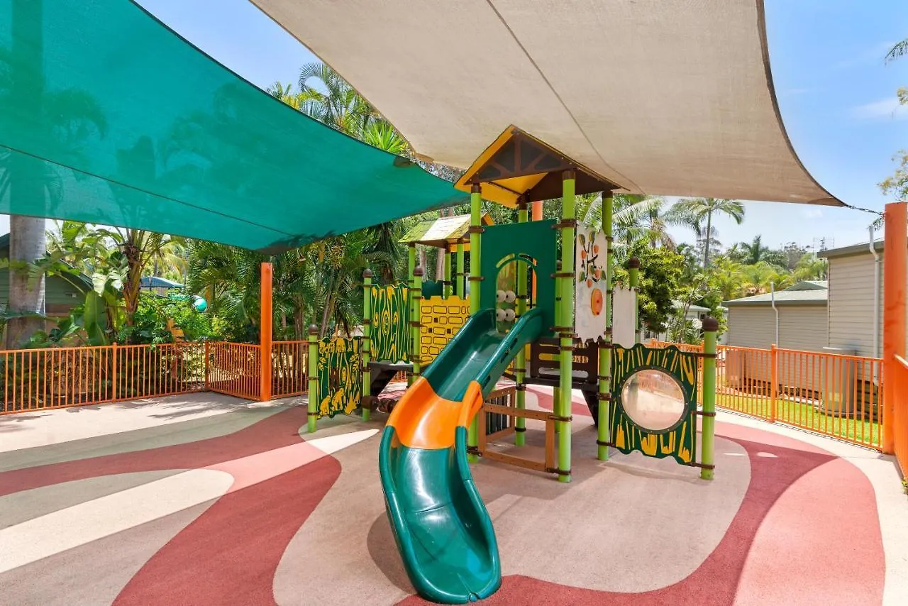 Ashmore Palms Village Resort 4*