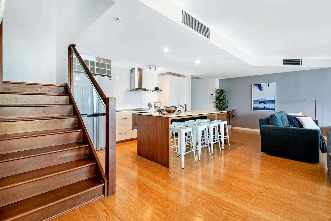Apartment Wings Resort, And 2 Story Penthouses - We Accommodate Gold Coast