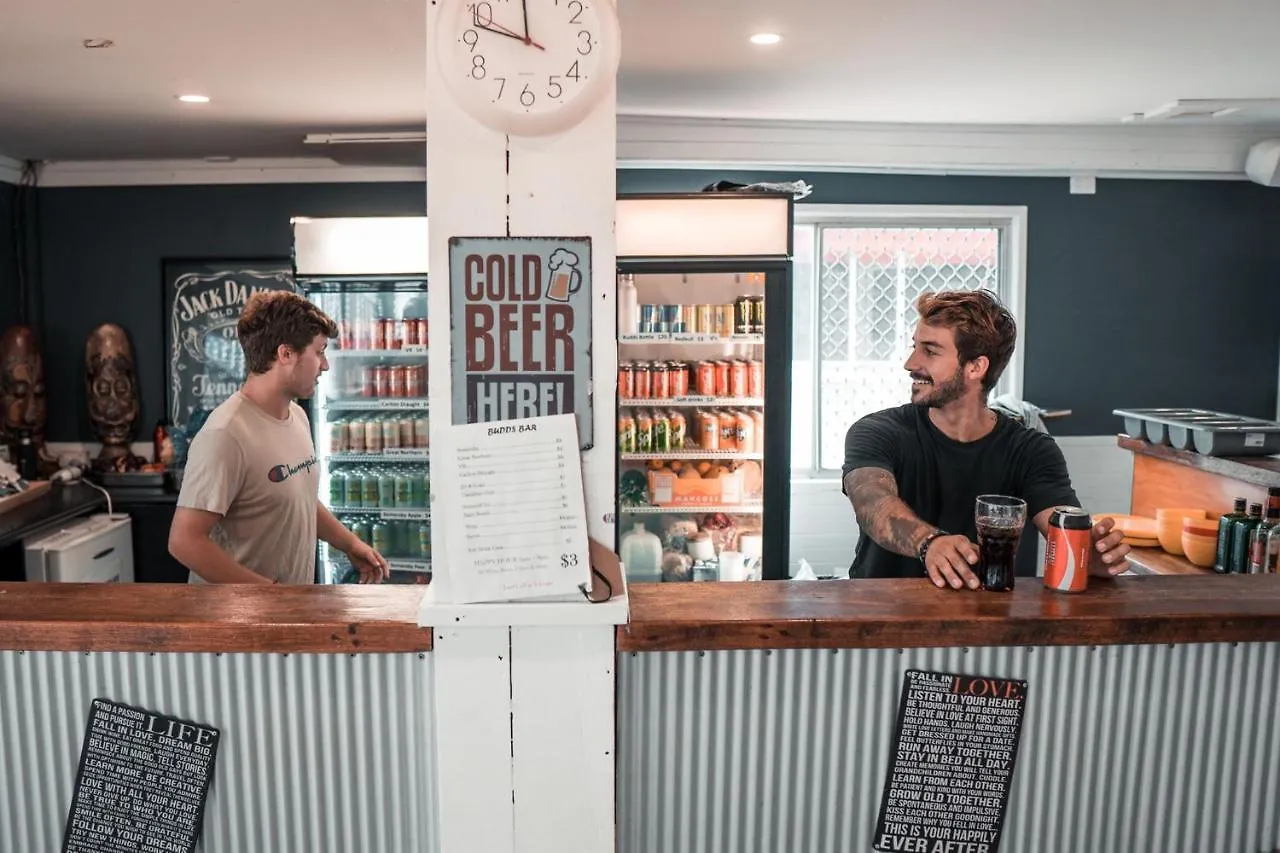 Budds In Surfers Backpackers Guldkusten