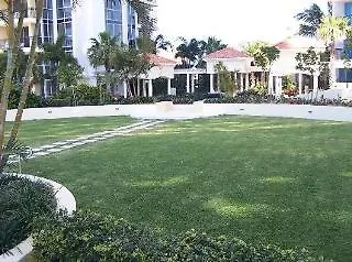 Chevron Renaissance Private 4*