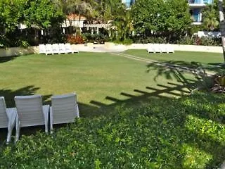 Chevron Renaissance Private Hotel 4*