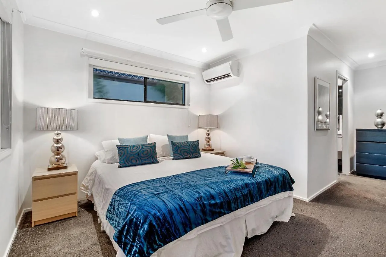 Luxury, Pets, Beach, Convention, Casino, Shopping, Privacy Lejlighed *