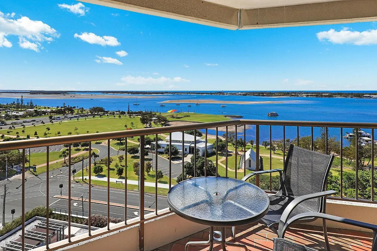 Palmerston Tower On Southport Broadwater 3*