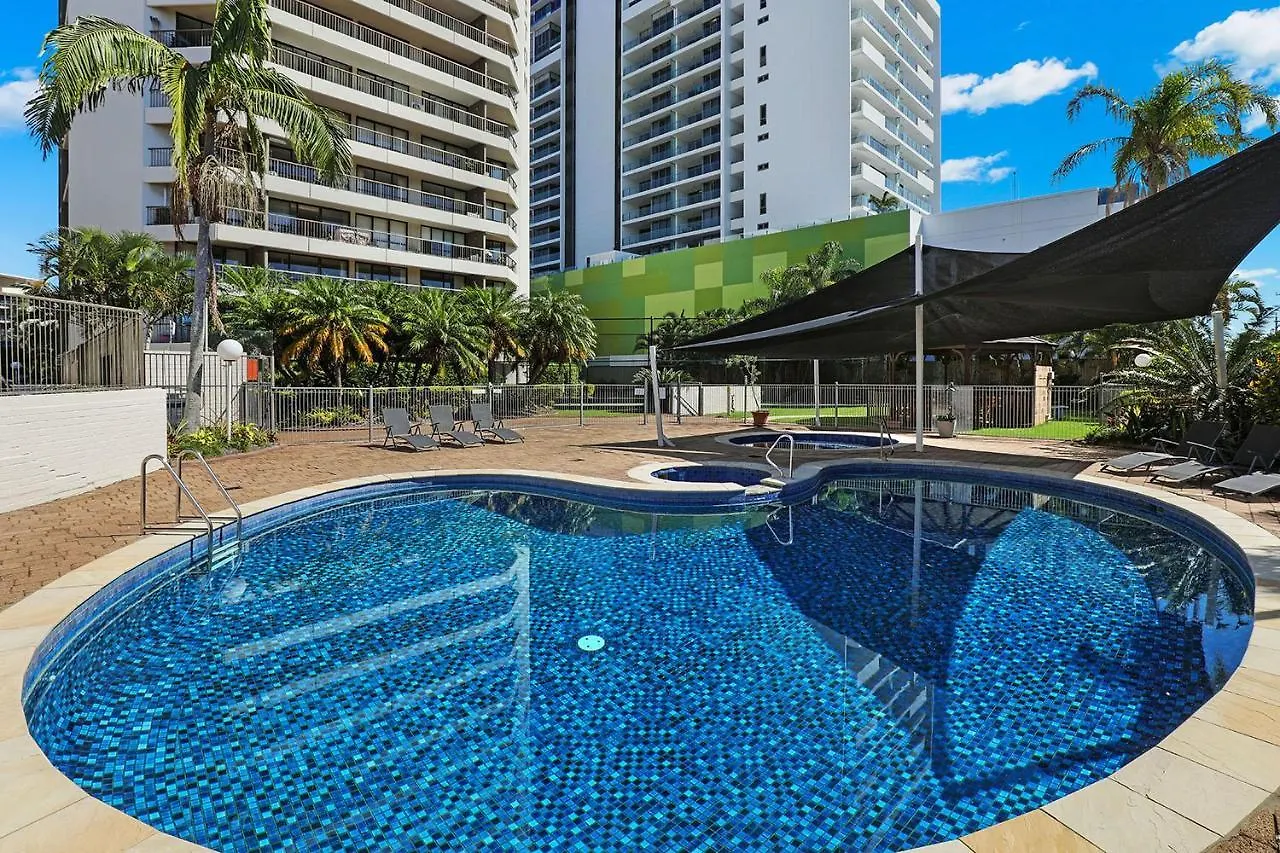Palmerston Tower On Southport Broadwater Gold Coast
