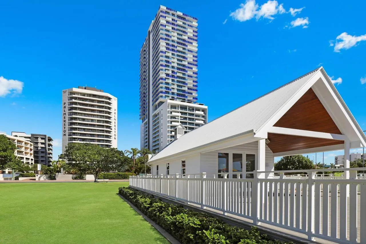Palmerston Tower On Southport Broadwater