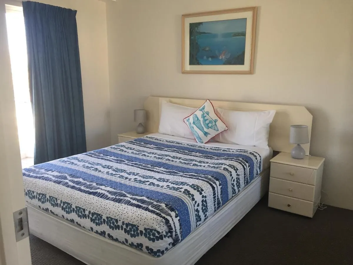 Курортный комплекс Pelican Cove Голд-Кост