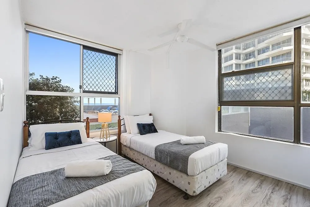 President - Absolute Beachfront 3*