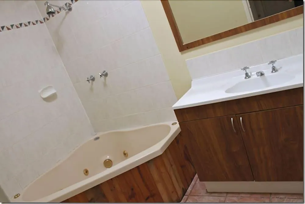 Verandah House Country Estate אכסניה *