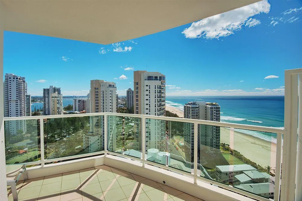 Pacific Views Aparthotel 4*