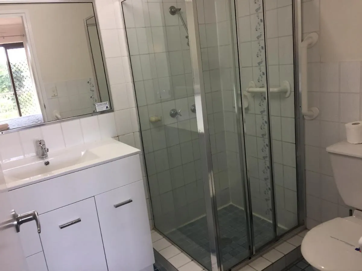 Broadwater Shores Waterfront Aparthotel