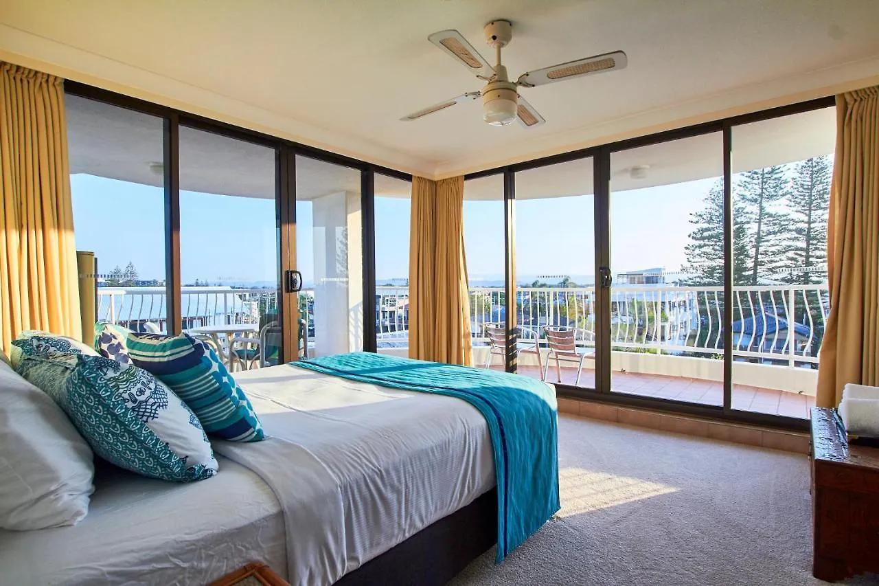 Albatross North Apart-hotel 4*