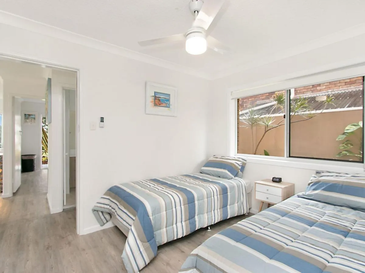 Shoreside Unit 1 - Absolute Beachfront Ground Level Unit In Tugun - Wi-fi Included Apartment Gold Coast