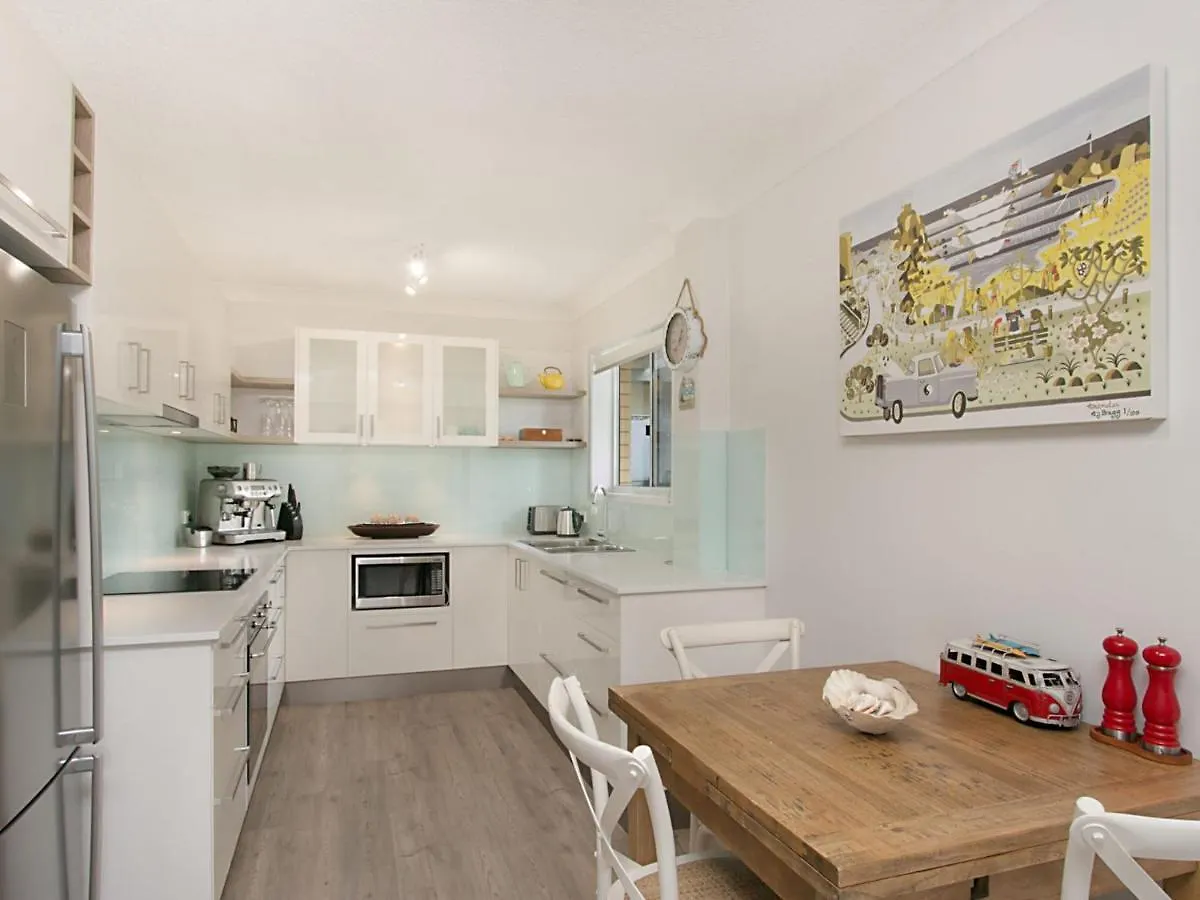 Shoreside Unit 1 - Absolute Beachfront Ground Level Unit In Tugun - Wi-fi Included * Gold Coast