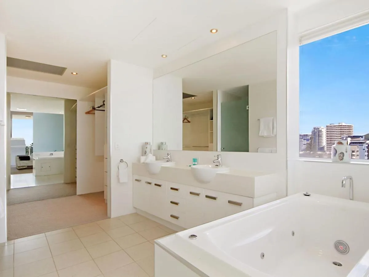 شقة Eden Unit 1001 - Luxury 3 Bedroom Penthouse Close To The Beach In Rainbow Bay Coolangatta