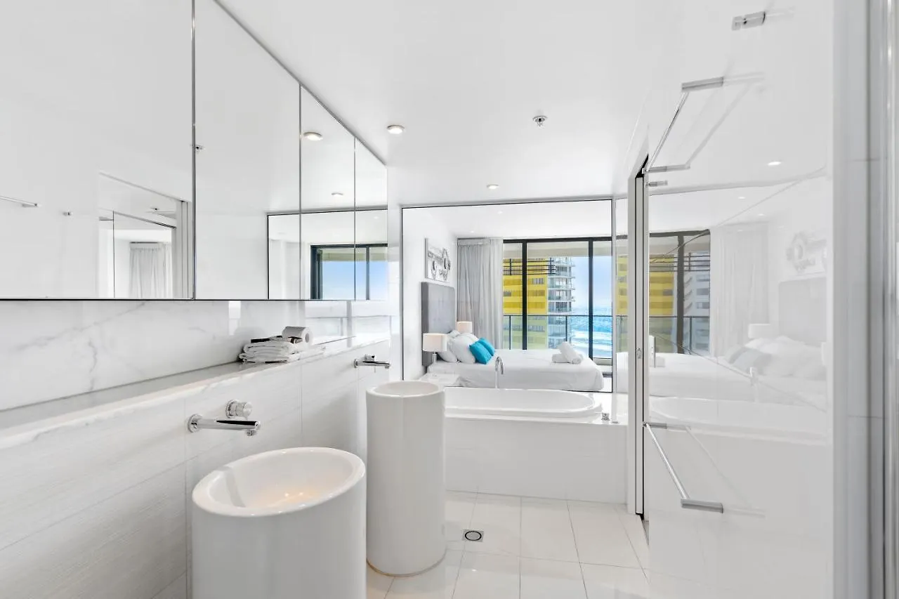 Oracle Broadbeach 5*