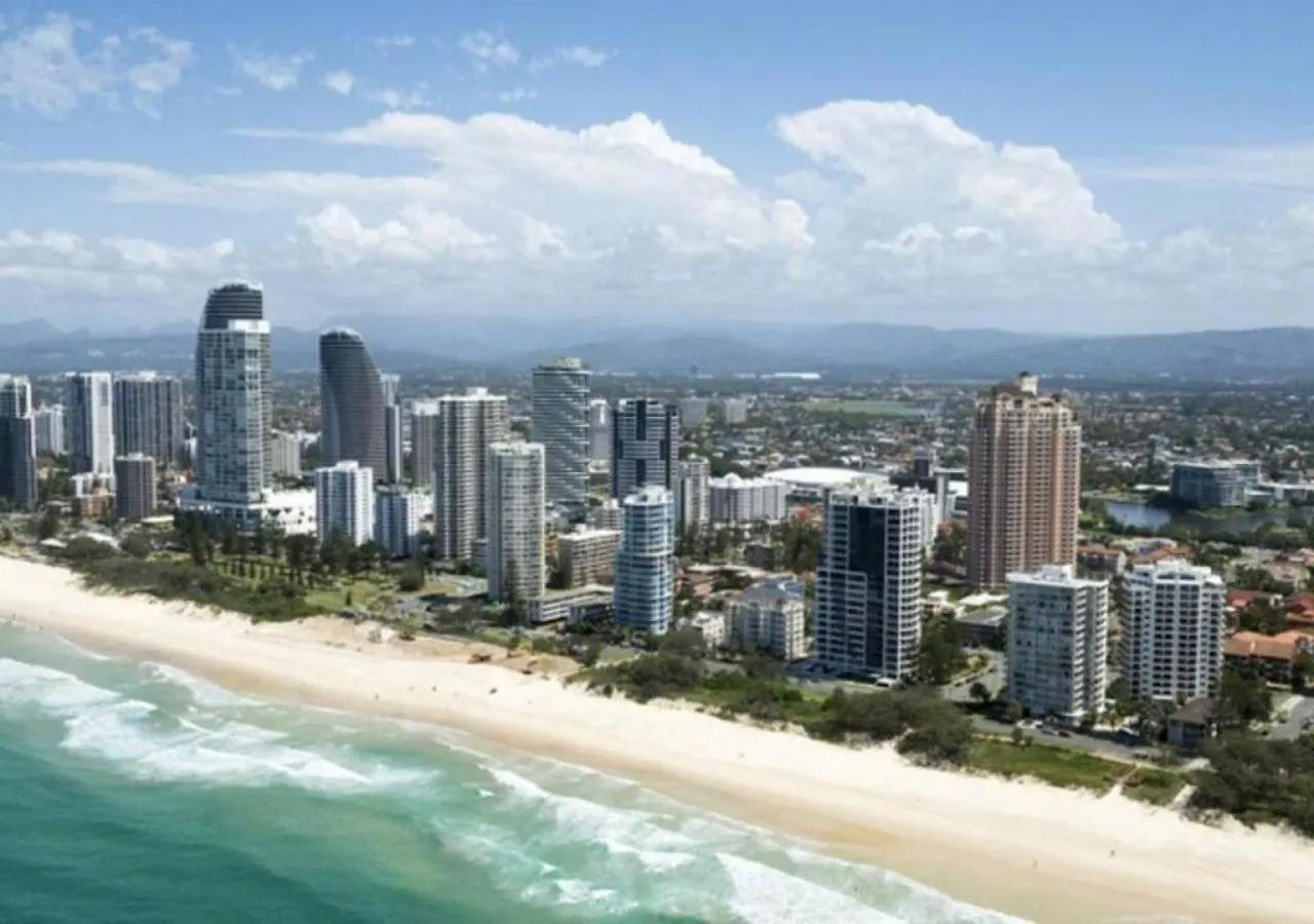 Location Location Location - Broadbeach :) Διαμέρισμα