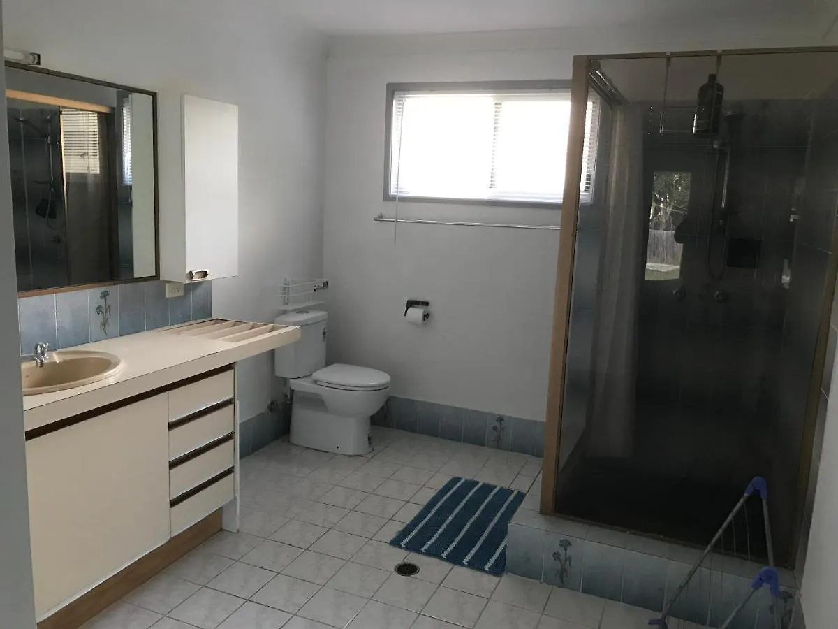 Convenience House In Nerang With Private Homestay