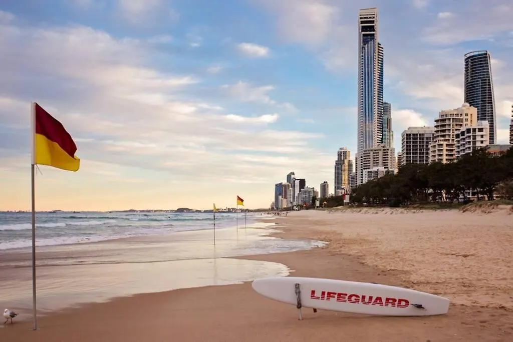 Surfers Paradise Self Contained 1 Bed Unit アパート
