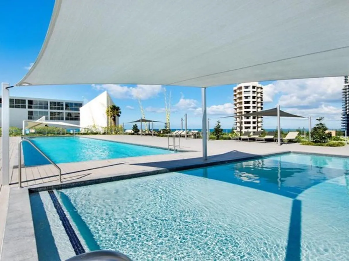 Air On Broadbeach 2 Level Private - Coasthm Appartement *