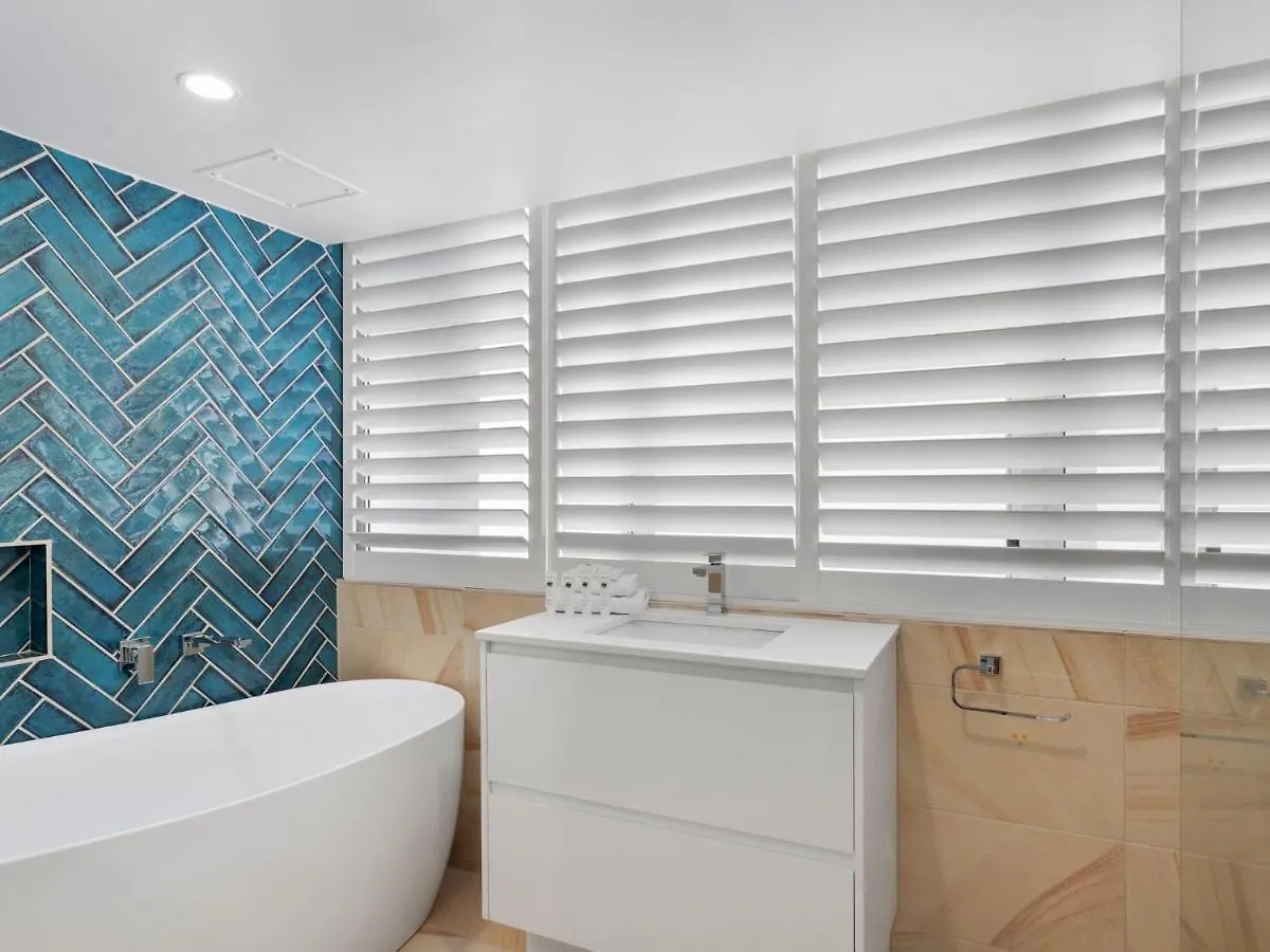 The Penthouses Absolute Beachfront - Gchm 아파트