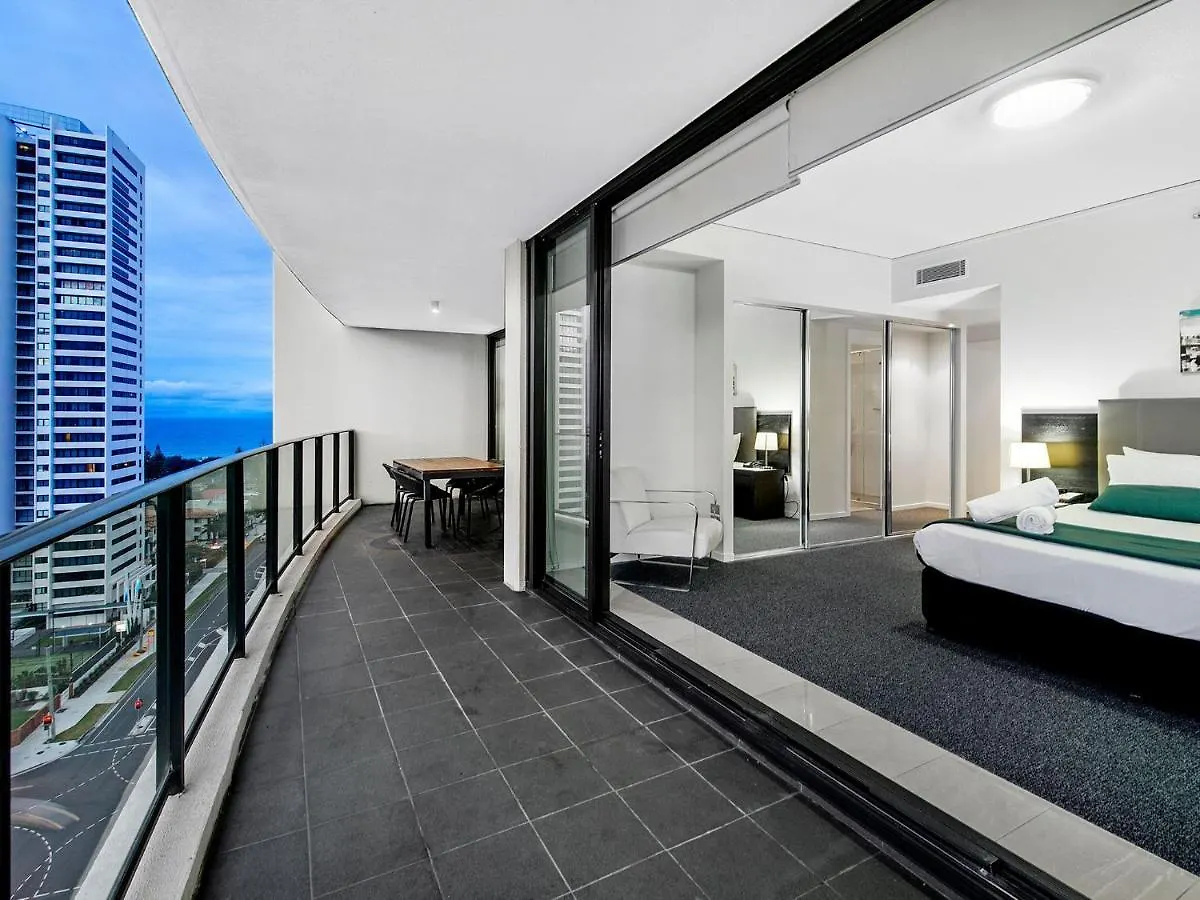 Large Modern 3 Bedroom With Views - Coasthm Apartmán Gold Coast