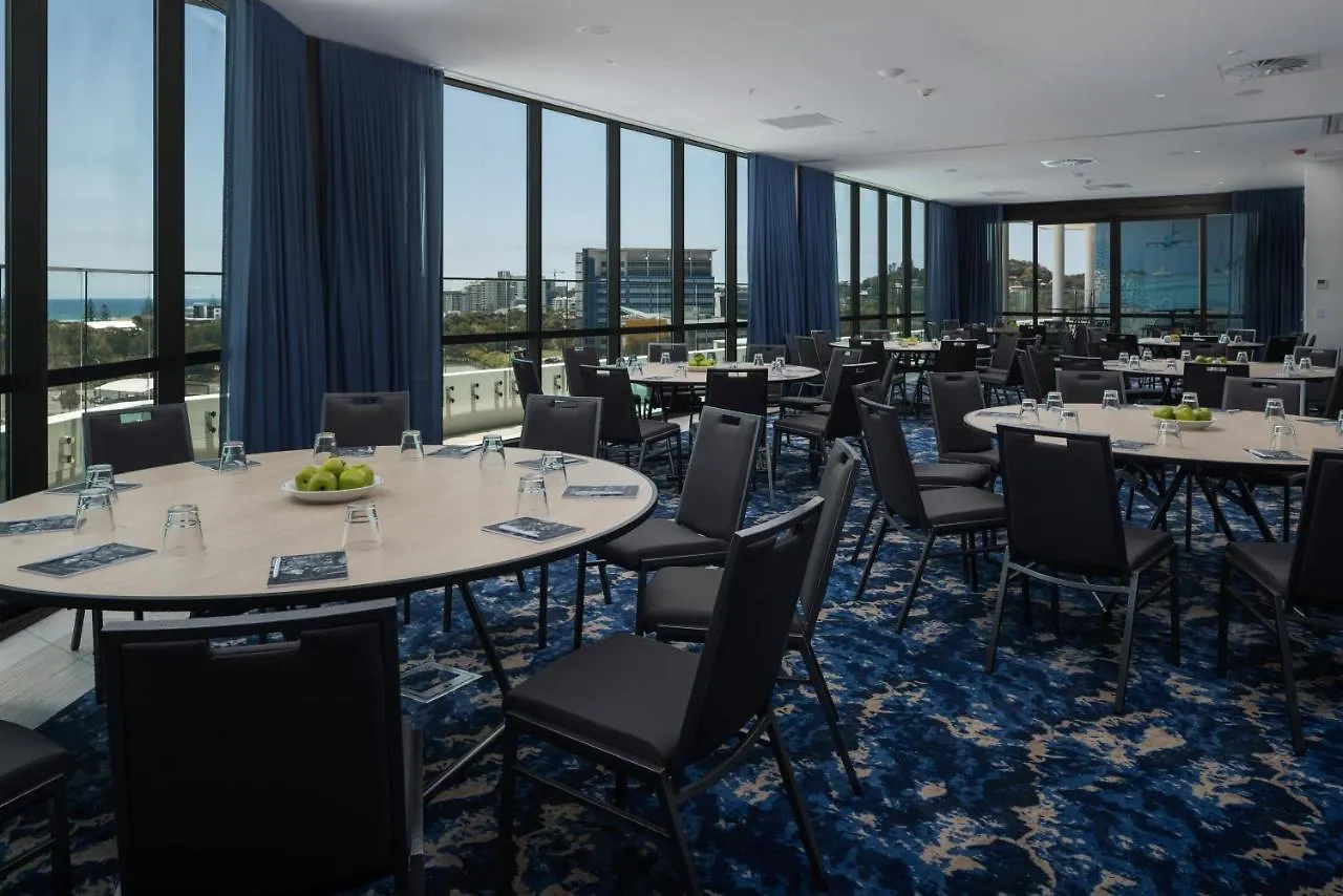 Hotel Rydges Airport