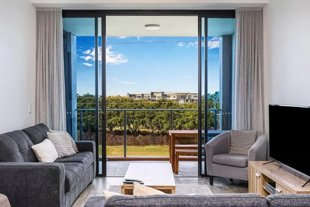 Perfectly Located 2 Bedroom Hope Island Gem... アパート ゴールドコースト