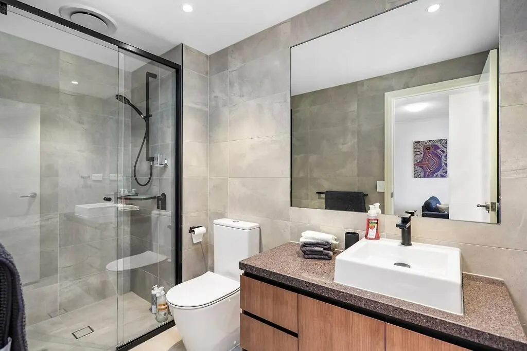 Perfectly Located 2 Bedroom Hope Island Gem... * ゴールドコースト