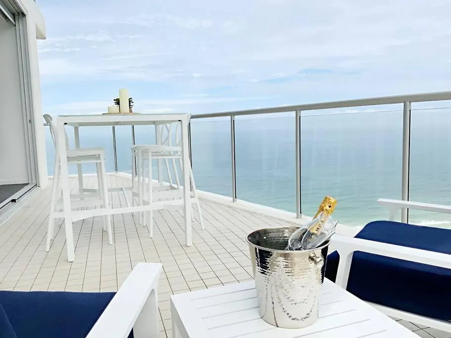 Air On Broadbeach Beachfront 2level Stunning With 180 Degree Views Lägenhet Guldkusten