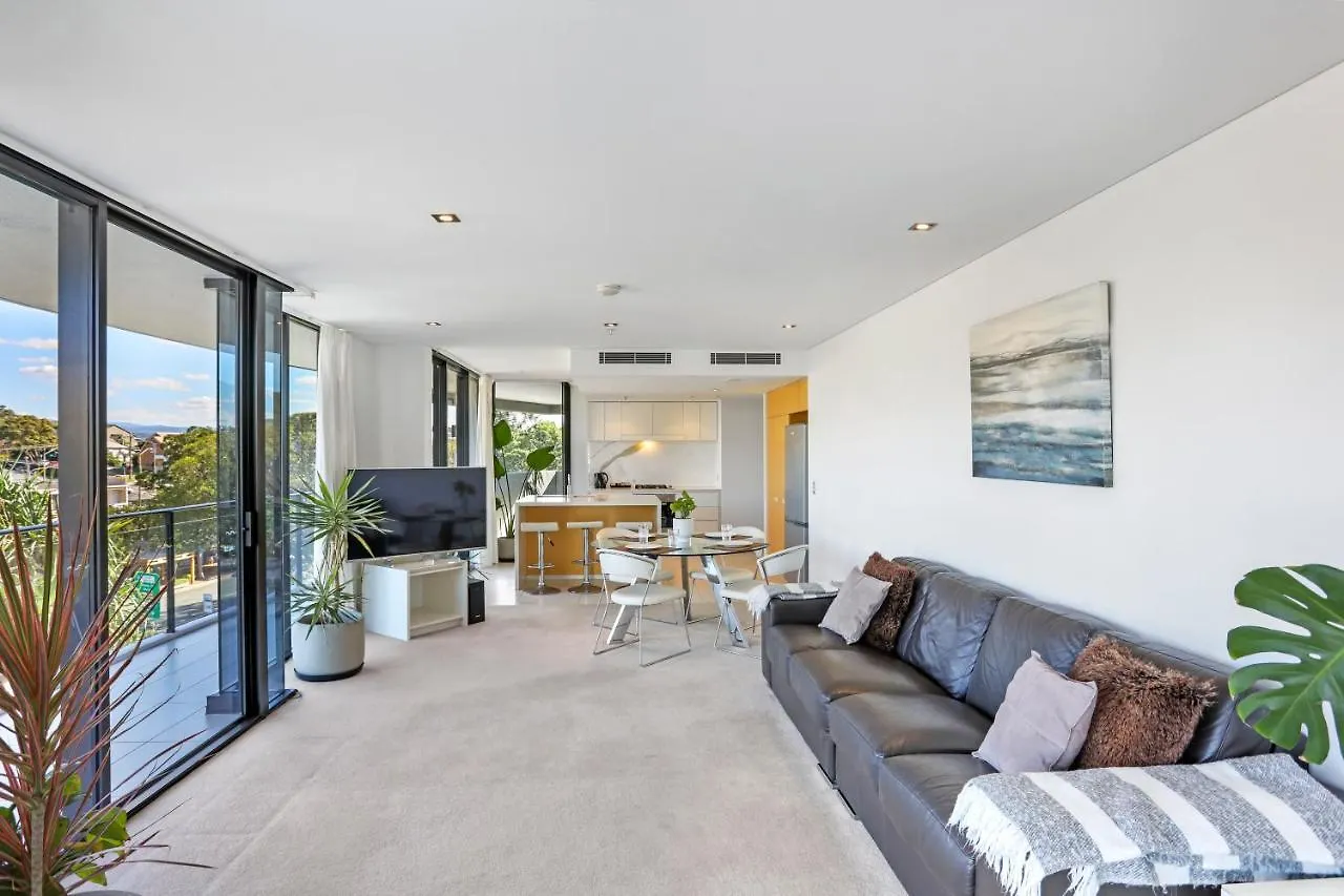 Ambience On Burleigh Aparthotel 4*