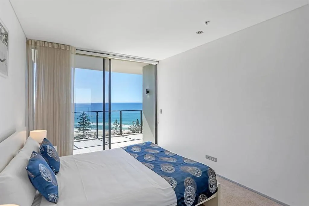 Ambience On Burleigh Aparthotel 4*