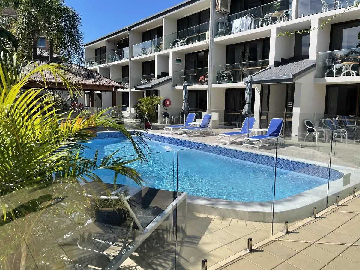 Lägenhetshotell Burleigh Palms 3*