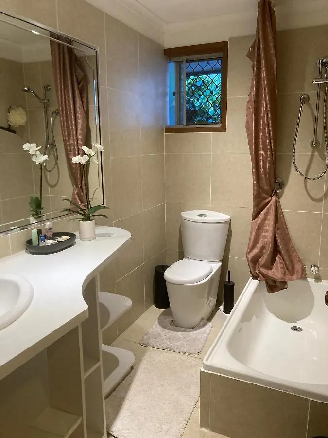 Caprilodge Guest house *