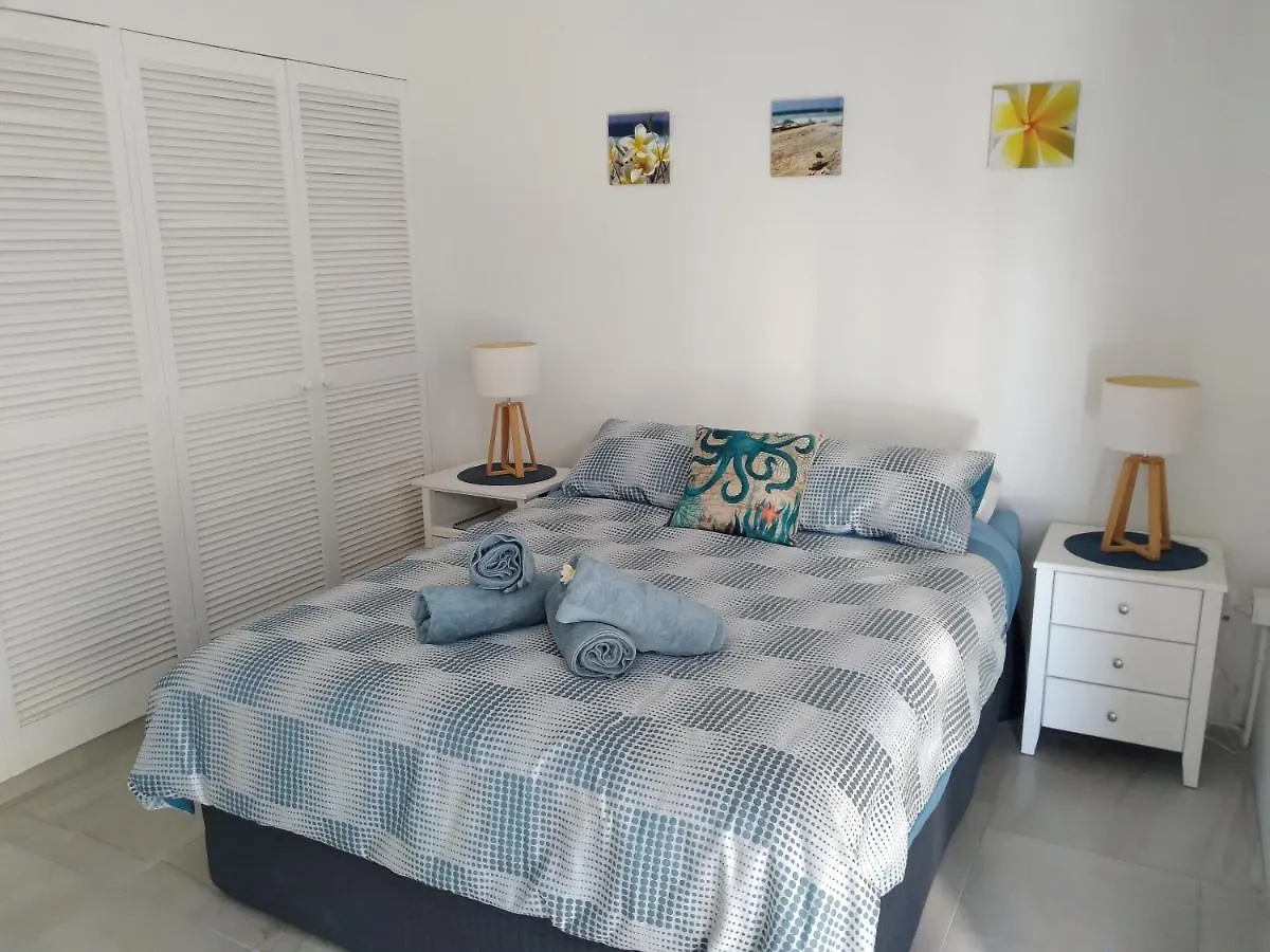 Fantastic 2brm Absolute Beachfront Apartment, Hedges Avenue Mermaid Beach * Gold Coast