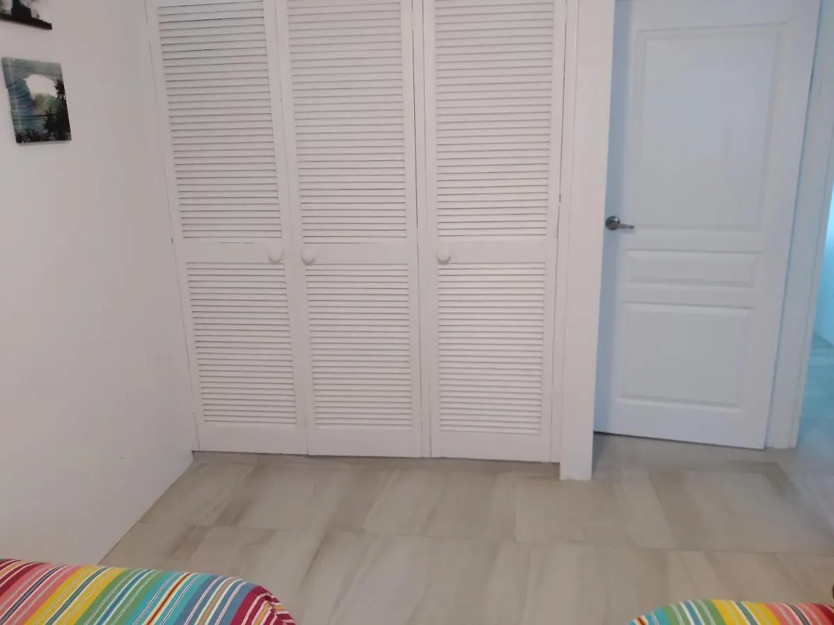 Apartment Fantastic 2brm Absolute Beachfront Apartment, Hedges Avenue Mermaid Beach
