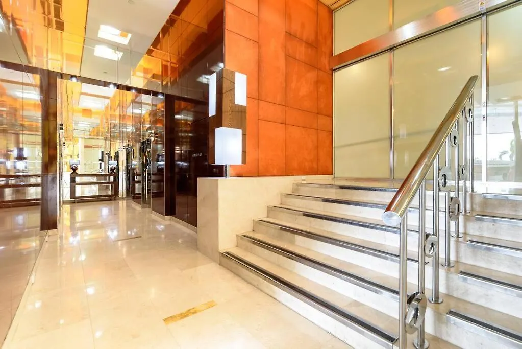 Chevron Renaissance Surfers Paradise Sleeps 10 4th Floor - Optimise * Gold Coast