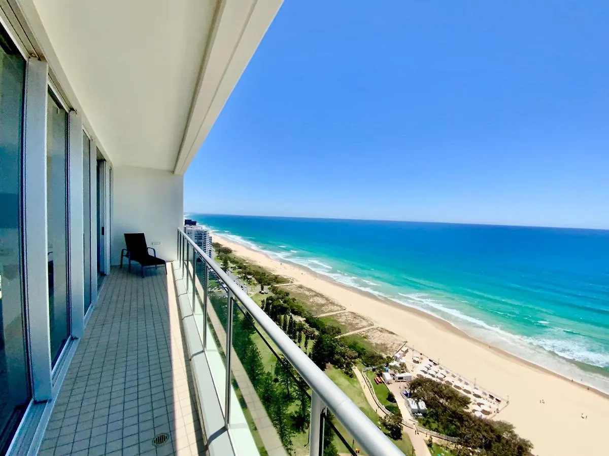 Air On Broadbeach Beachfront 2level Stunning With 180 Degree Views Guldkusten