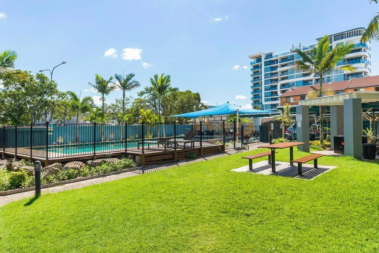 Апарт-отель Broadwater Keys