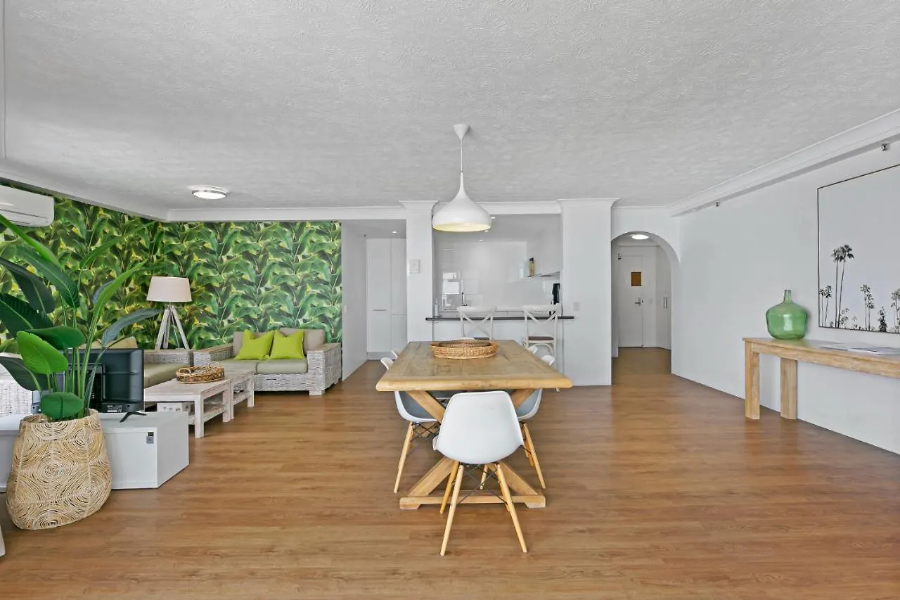 Lägenhet Spacious Beachfront 2-bed With Stunning Oceanview Guldkusten