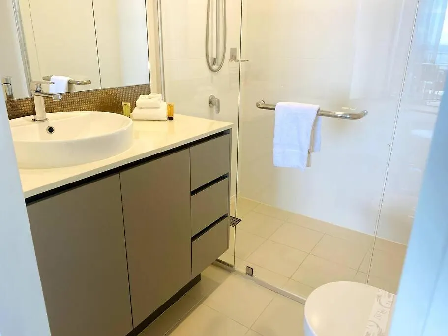 Apartment Luxury 180° Views Front Ocean Facing 2br Gold Coast