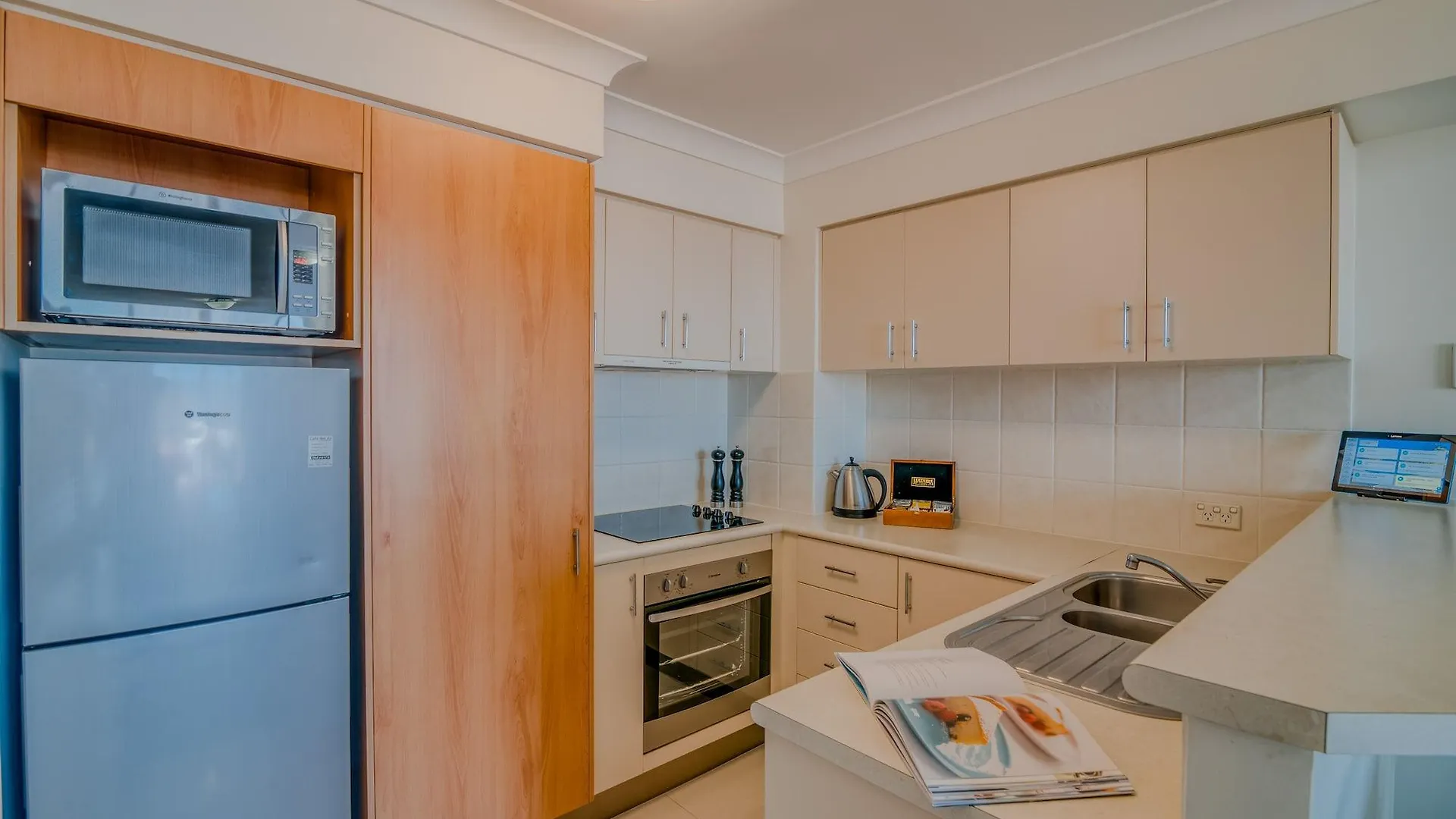 Bel Air On Broadbeach - Official מלון דירות 4*