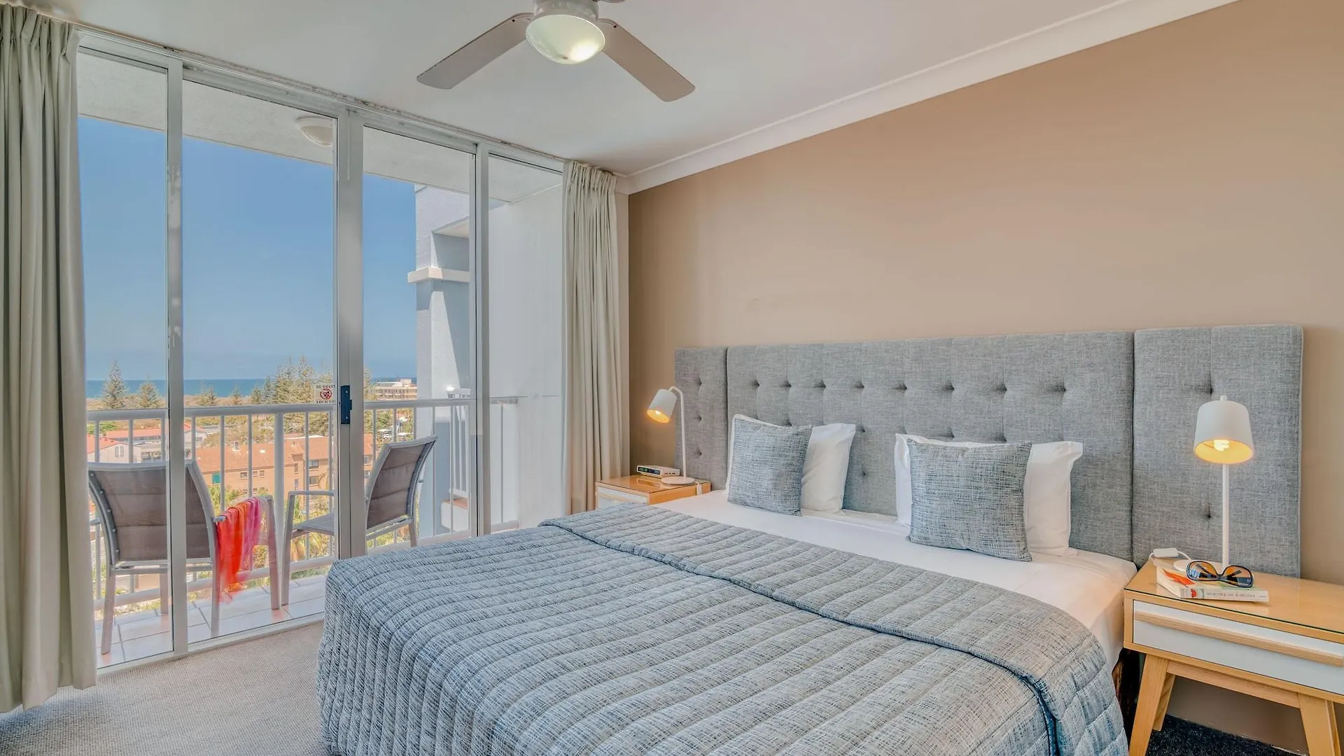 Bel Air On Broadbeach - Official 4*