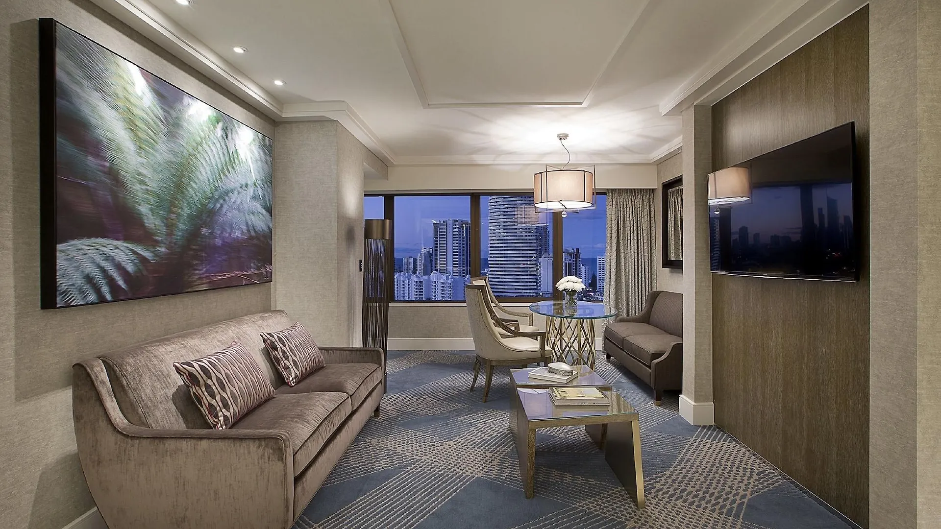 Hotel The Star Grand Gold Coast 5*