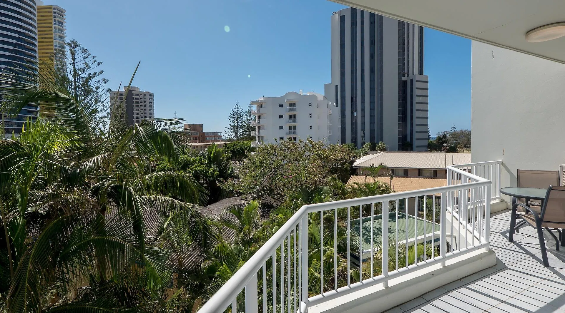 Aparthotel Santa Anne By The Sea Gold Coast