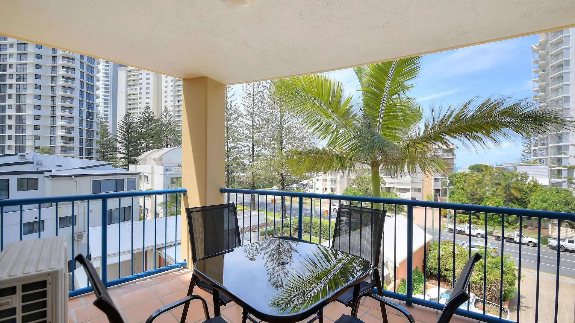 San Mateo On Broadbeach 4*