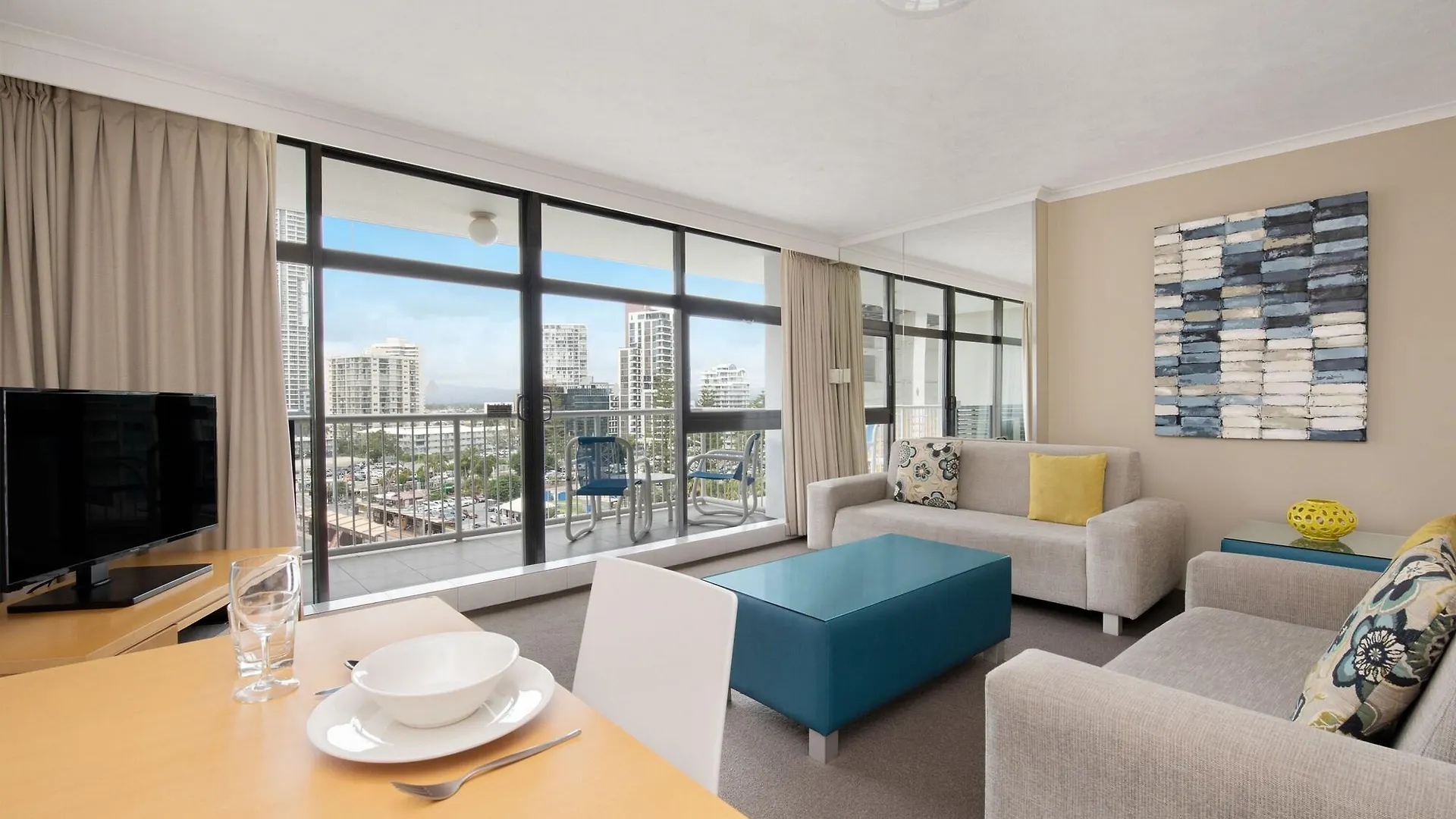 Aparthotel Breakfree Beachpoint 3*