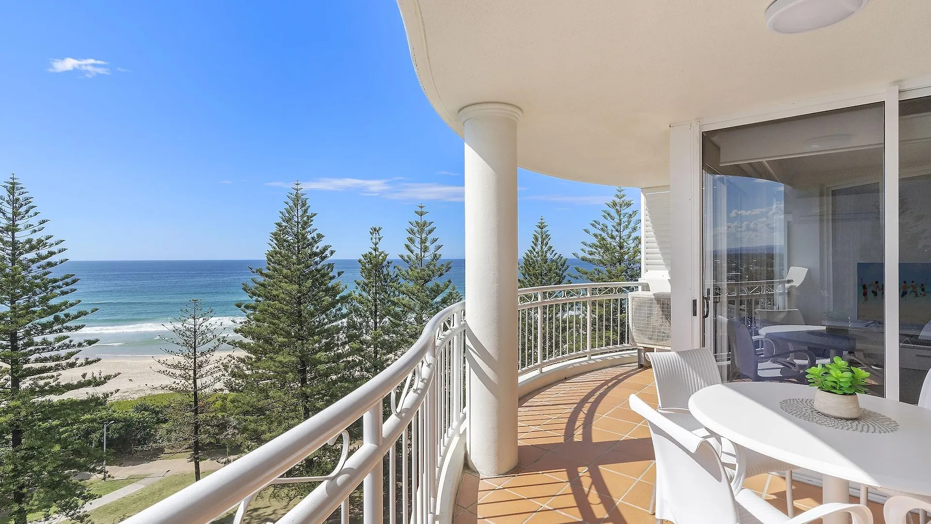 Ultiqa Burleigh Mediterranean Aparthotel Gold Coast