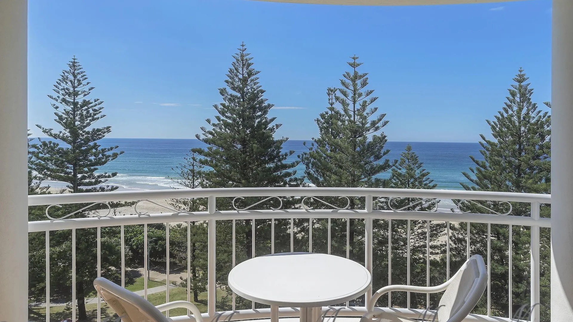 Aparthotel Ultiqa Burleigh Mediterranean